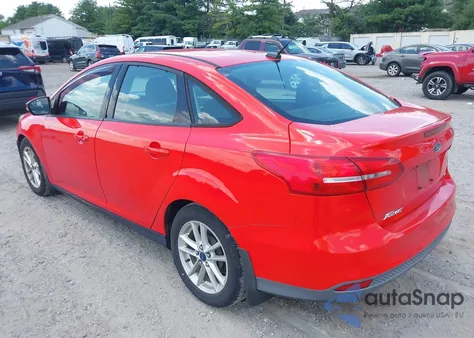 2015 Ford Focus Se z USA, uszkodzony, nr VIN 1FADP3F2XFL237938